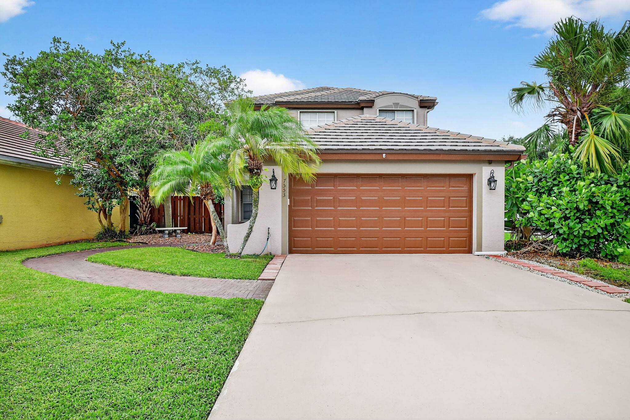 Welcome Home to this stunning 3 bed, 2.