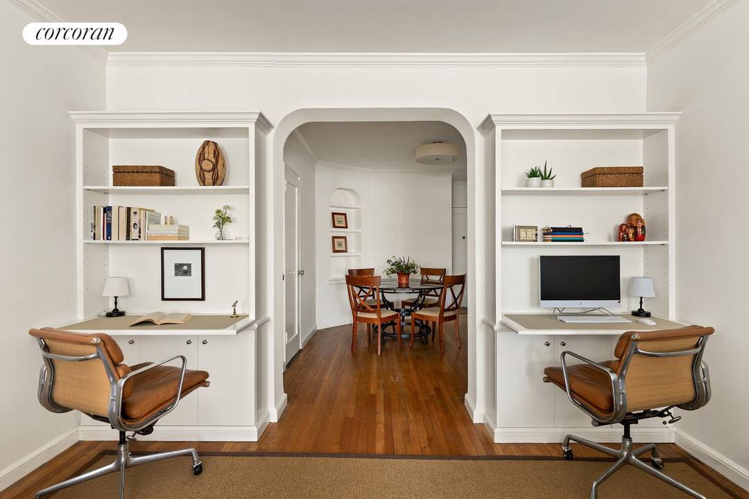 Welcome to this charming one bedroom, one bath top floor residence at Gracie Gardens.