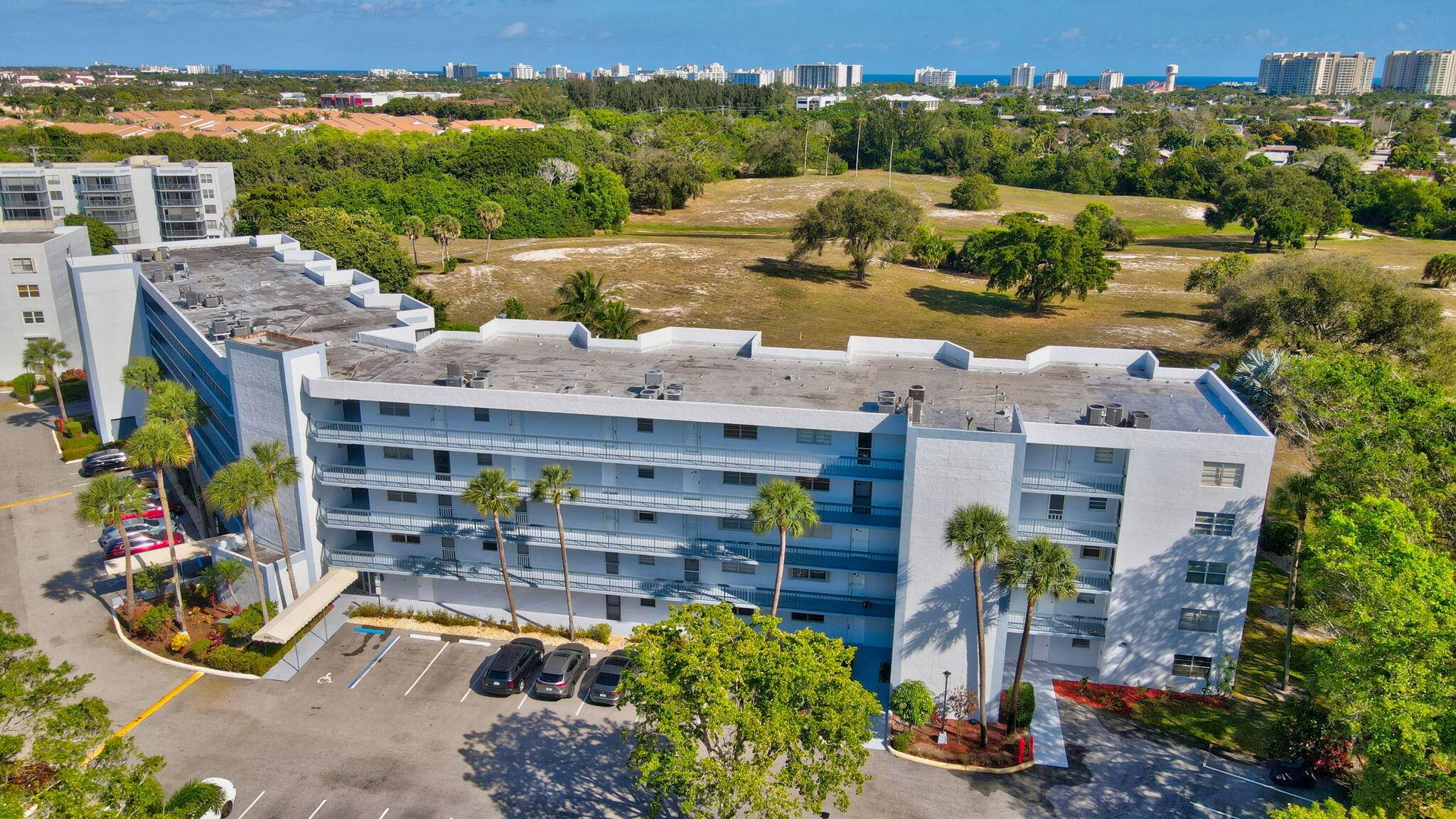 Welcome to this beautifully updated end unit condo, ideally located about 10 minutes from the beach !