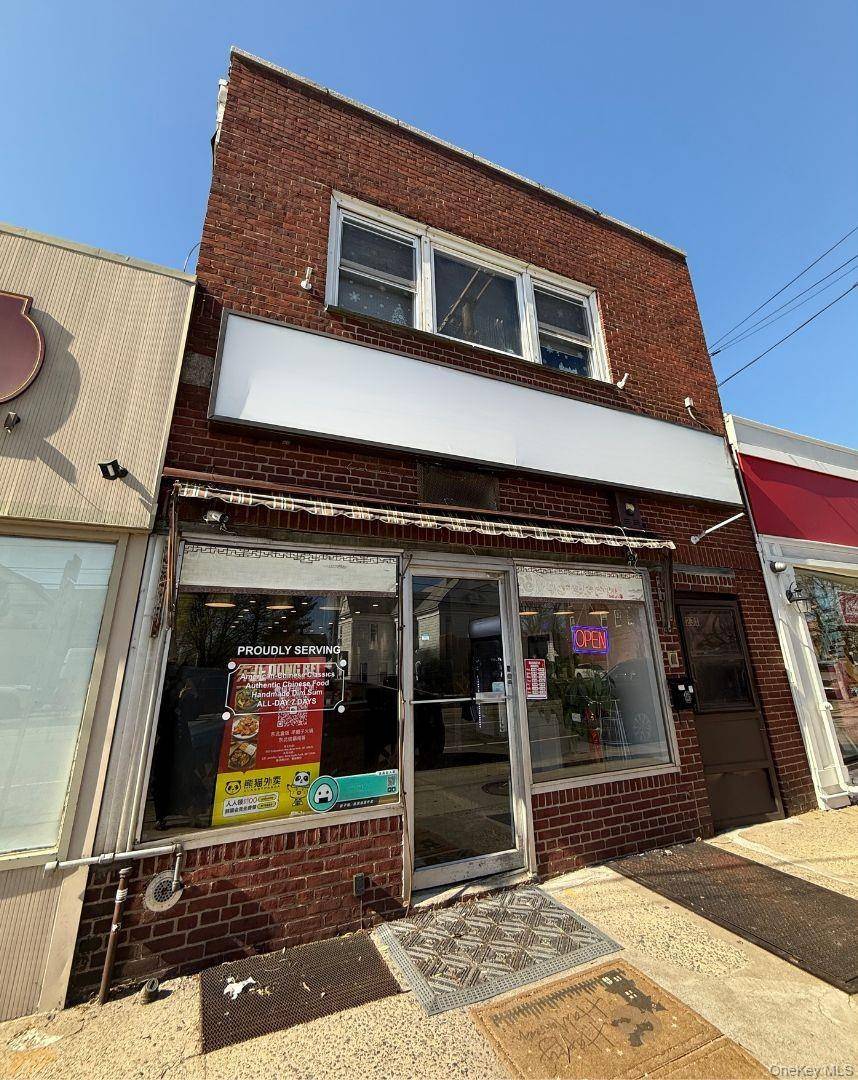 Prime Investment Opportunity in New Hyde Park This turnkey mixed use property on Jericho Turnpike offers food business owners a complete solution with a newly renovated first floor commercial space ...