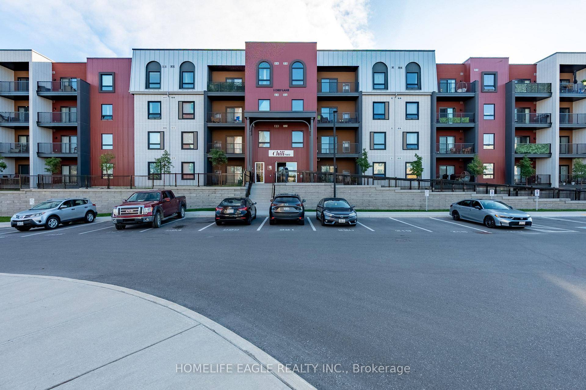 The Perfect 2 1 Bedroom Corner Unit Condo !
