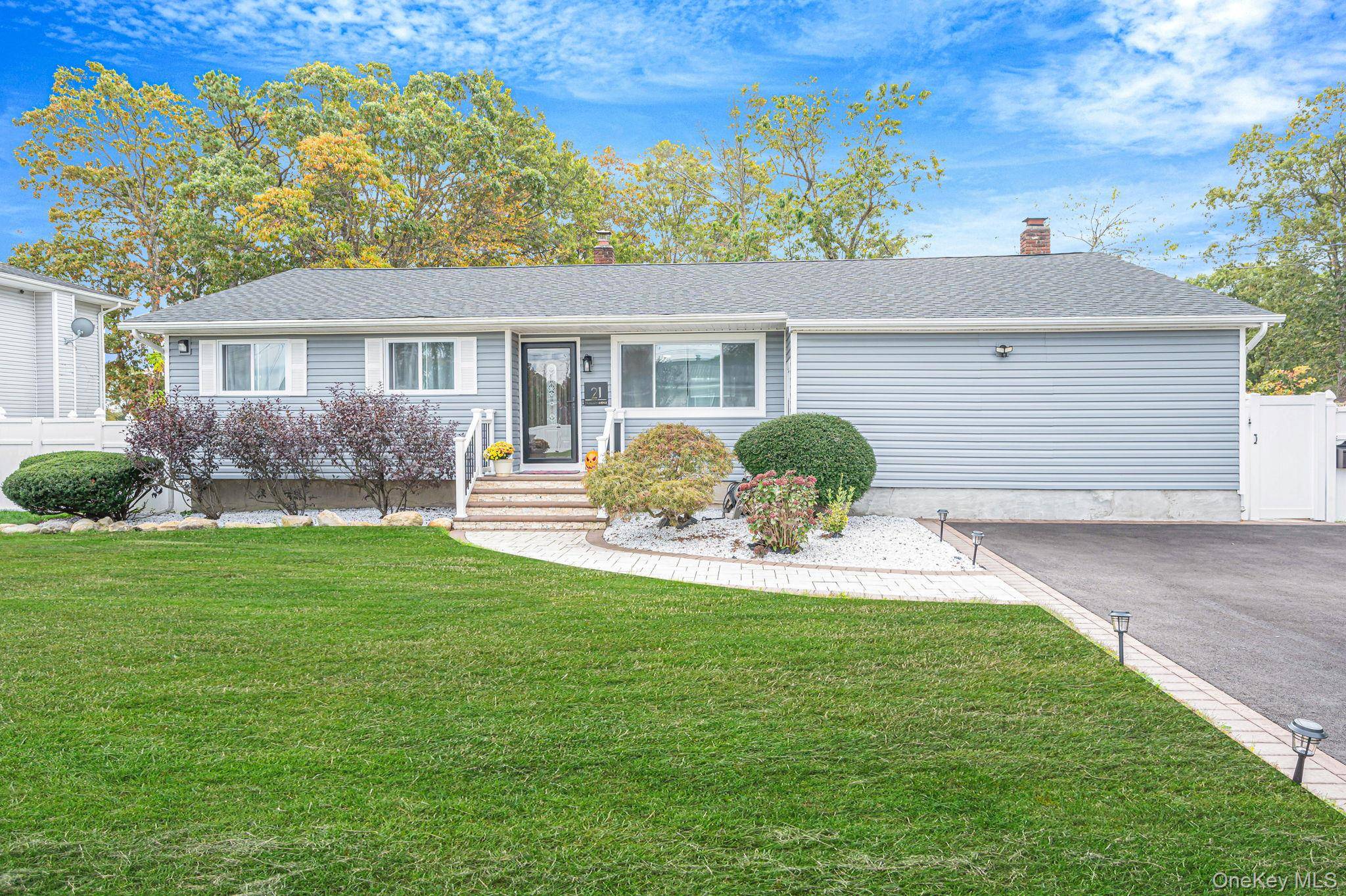 Welcome To 21 Francisco Ave !