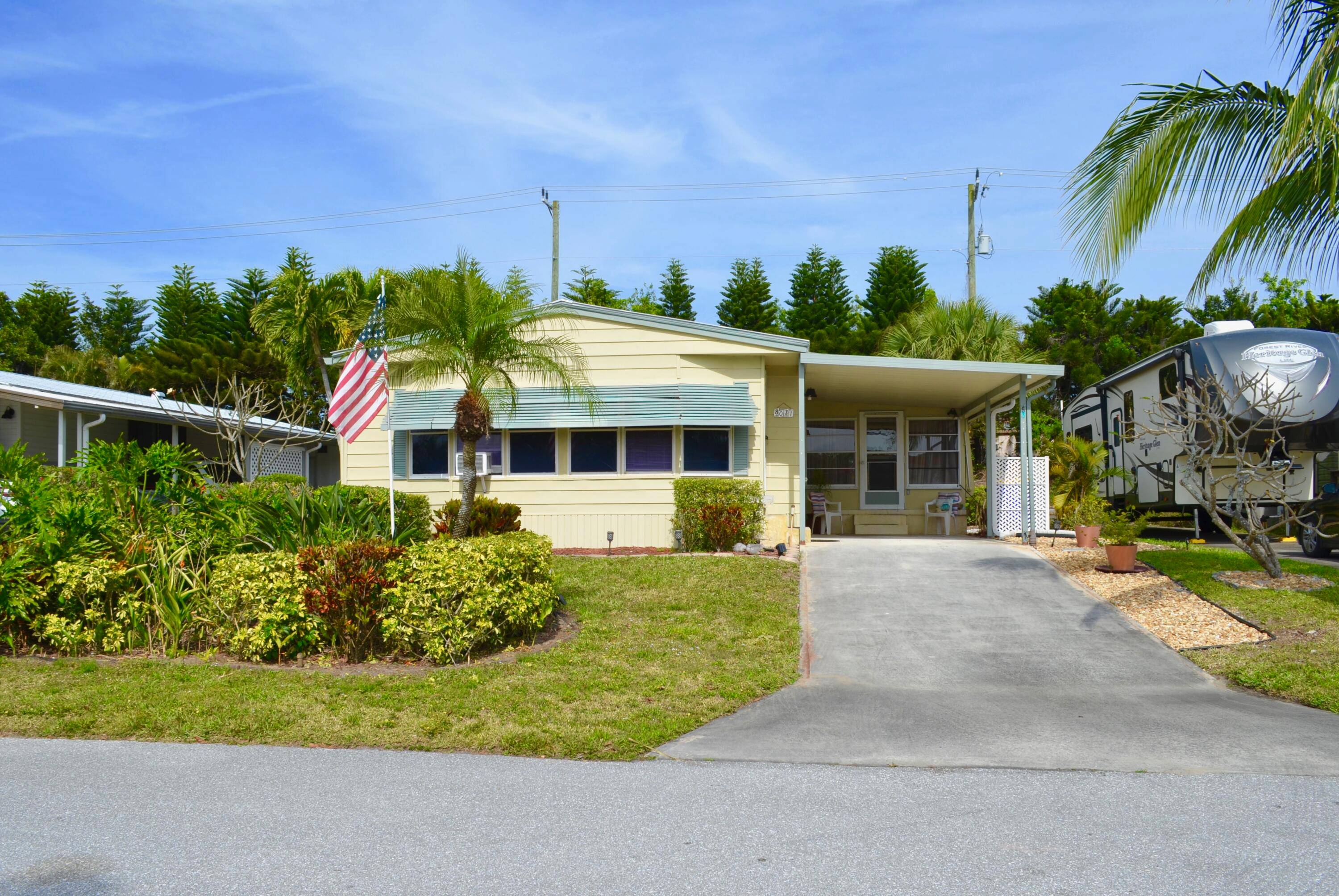 Welcome to this beautiful home in the established 55 Heritage Ridge community !