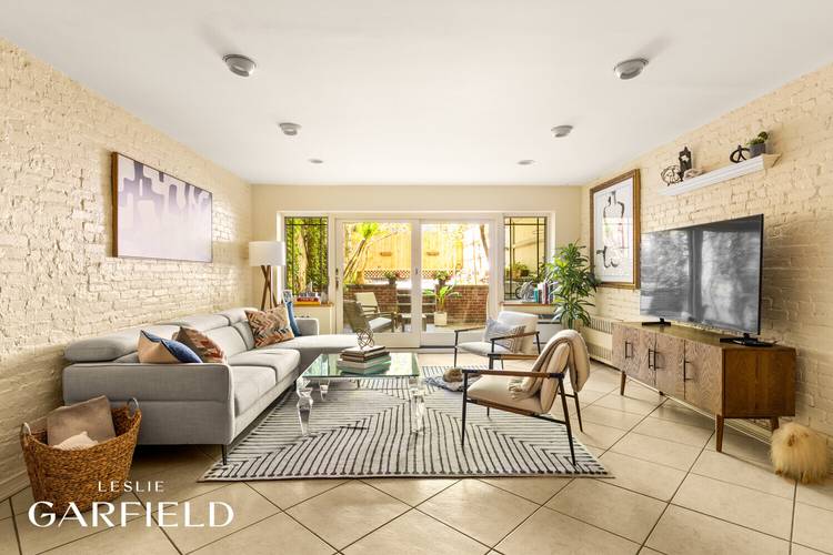 Situated on a quiet, sun filled block in the heart of Kips Bay, 226 East 32nd Street is a beautifully maintained five story townhouse configured as four thoughtfully laid out ...