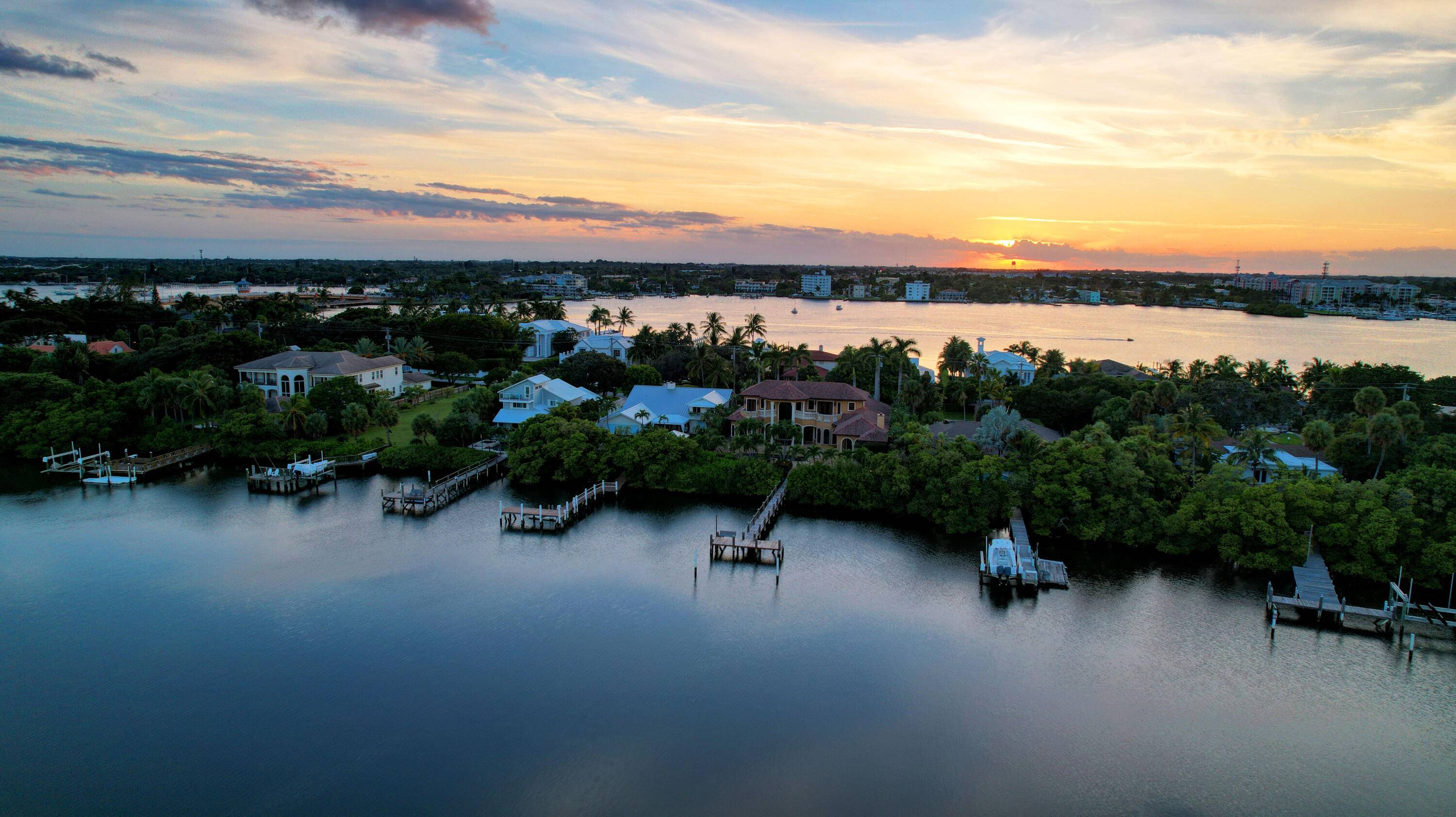 Waterfront Penthouse Rarely Available Beautifully Renovated End Unit Priced to Sell !