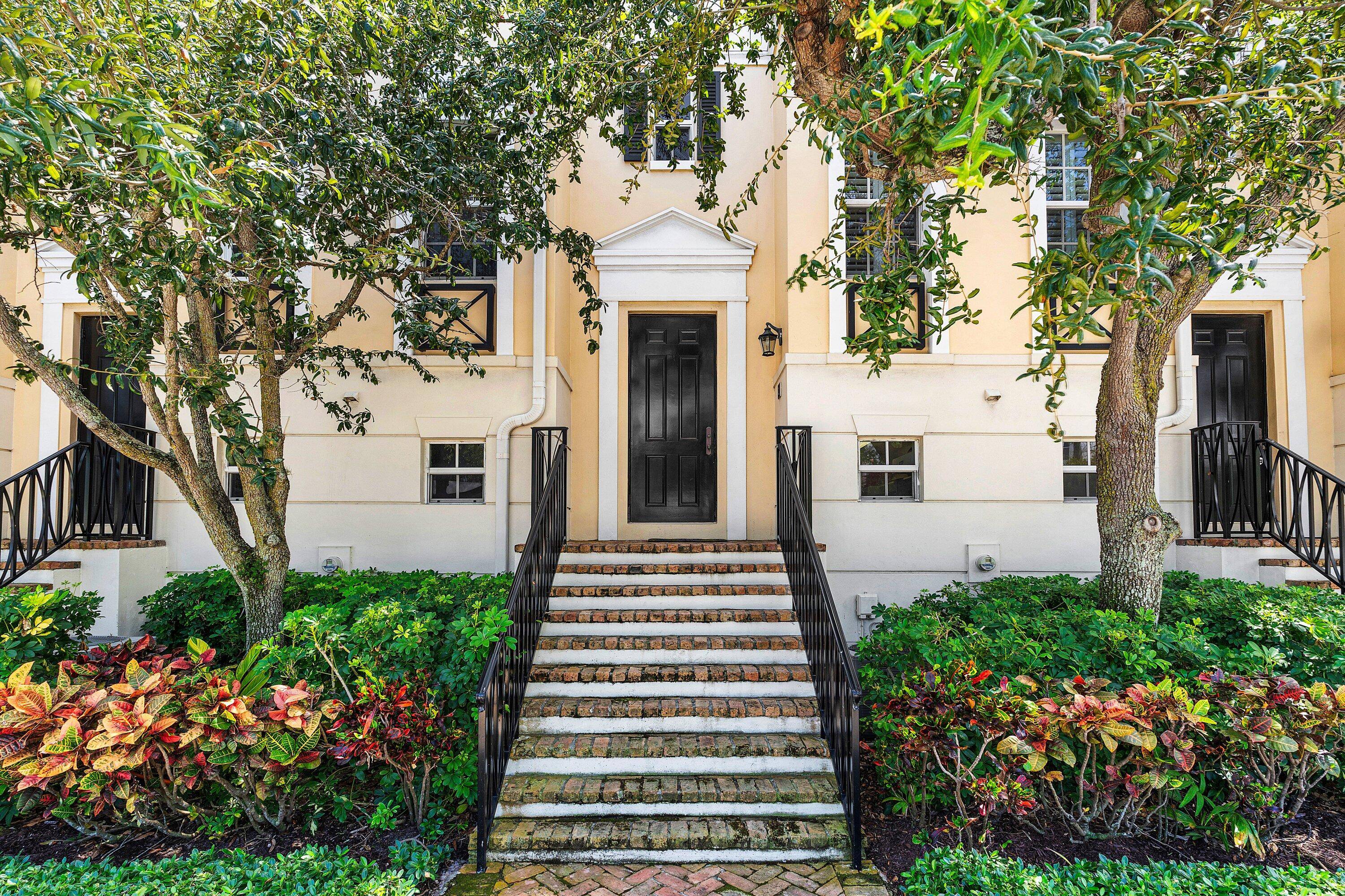 Downtown Delray Beach Living !