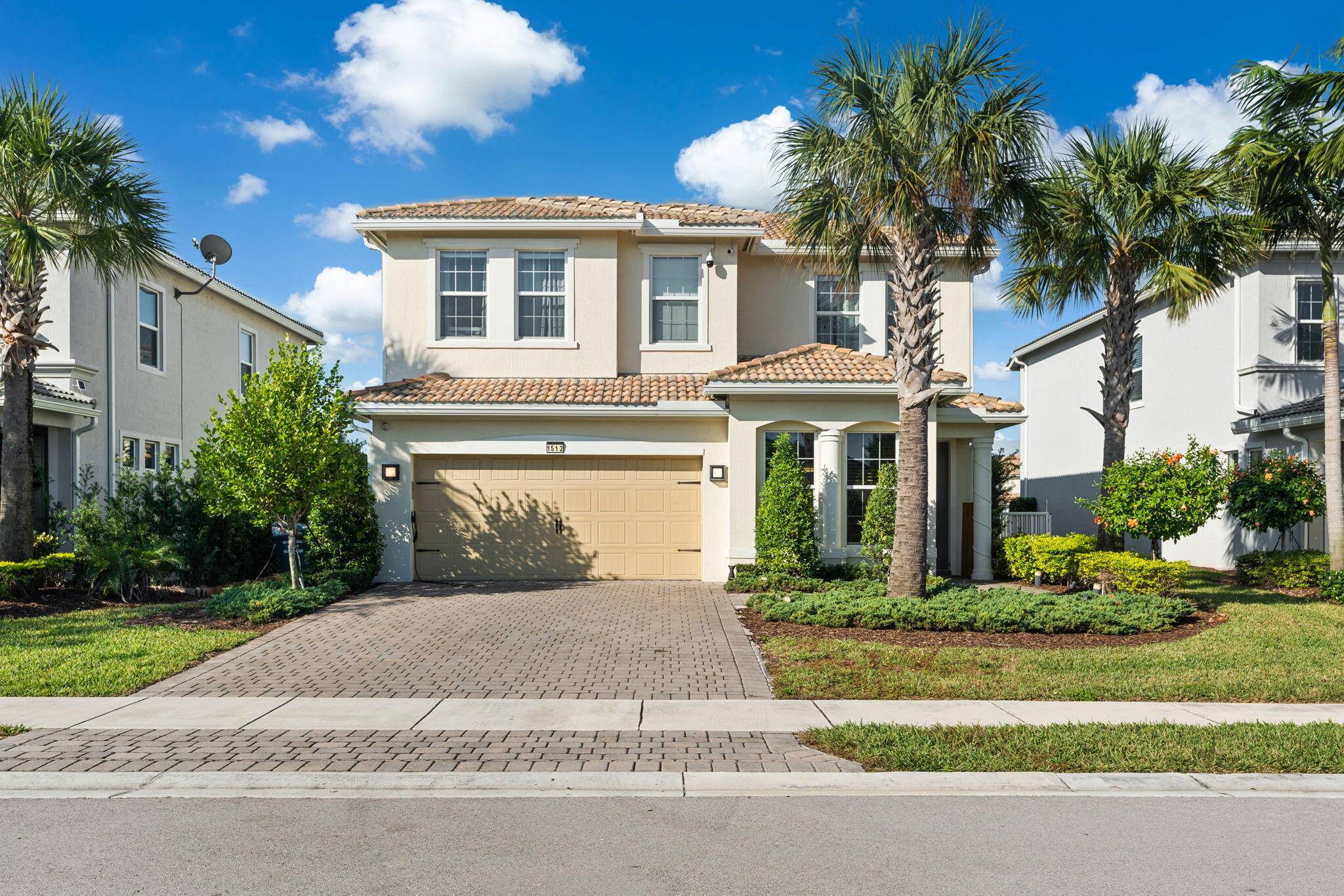 Experience modern luxury in Hollywood's premier gated community Parkview at Hillcrest !