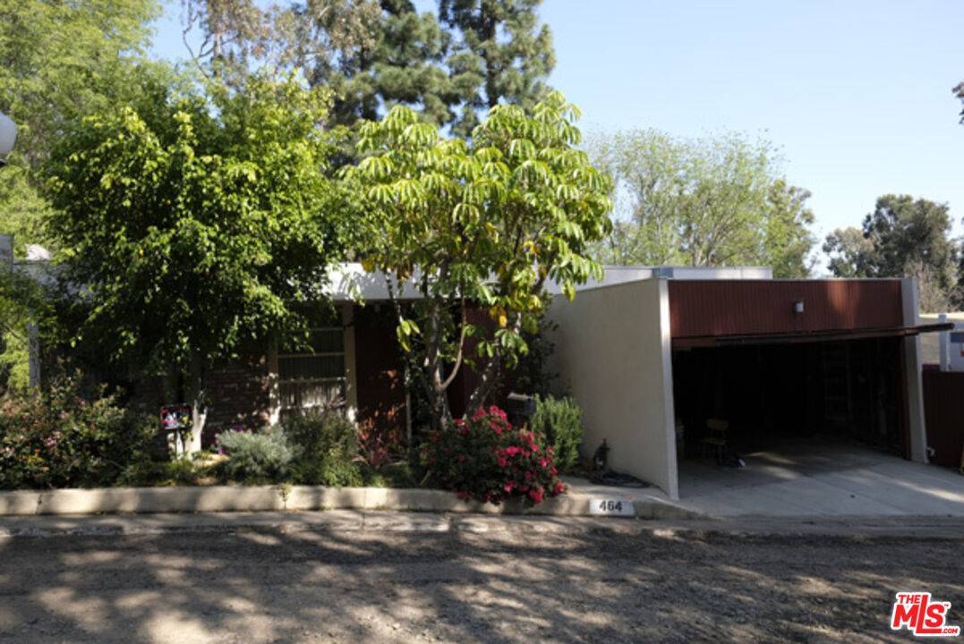 464  N GREENCRAIG RD 5BR Brentwood La