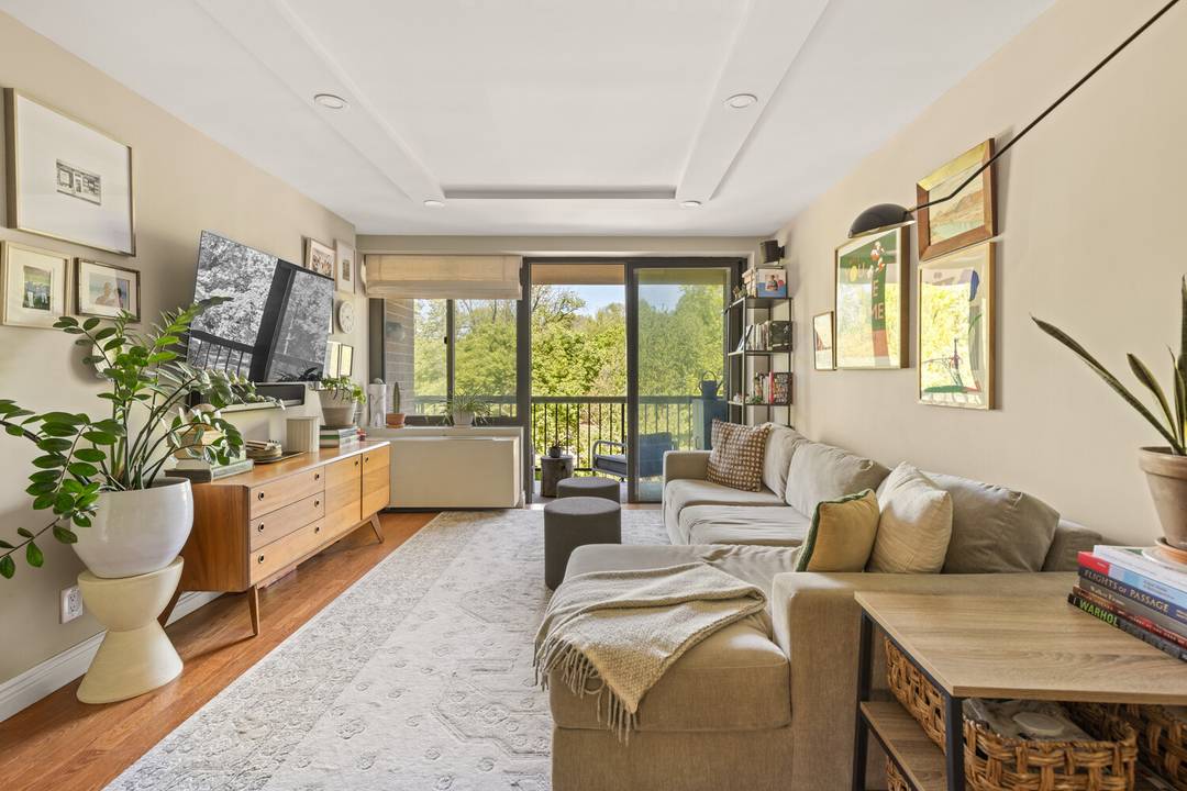 A rare opportunity to live directly beside Prospect Park in one of Brooklyn's most sought after neighborhoods.