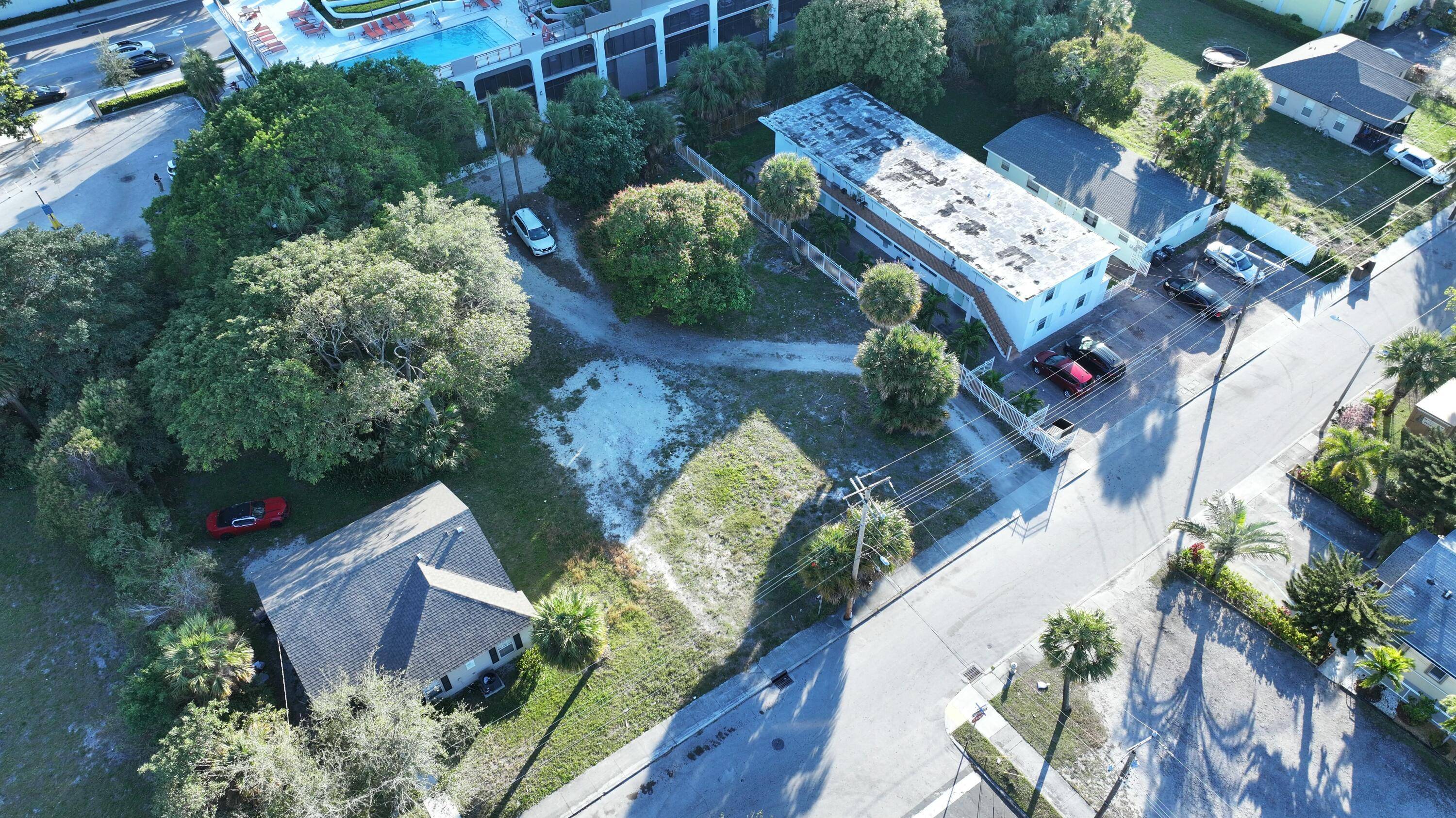 Seize this exceptional opportunity with two prime properties at 902 2nd Street 14, 000 SF and 914 2nd Street 6, 000 SF in the Quadrille Business District QBD of West ...