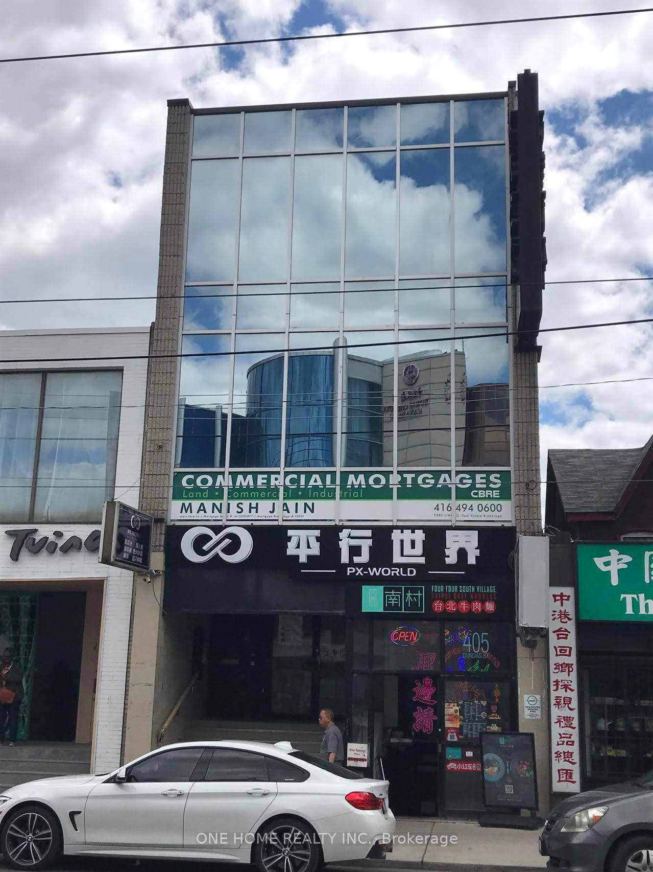 Well Located On Dundas Near Beverly, Beautifully Renovated 4 Bedroom Unit, Partly Furnished Unit, Easy Access To Transit, Shopping, Minutes Walk To Cn Tower.