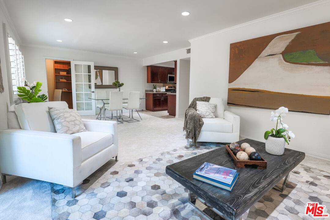 6700   Hillpark Dr 2BR Hollywood Hills East La
