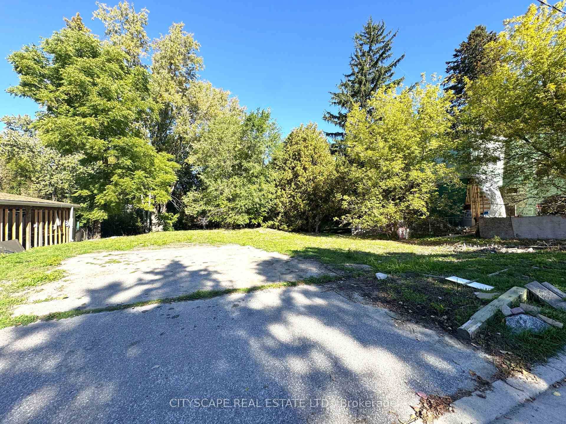 Attention Builders, Developers amp ; Investors Vacant Land Two Severed Lots 353A amp ; 353B Ontario St 91 x 145 Total Lot Priced to Sell An exceptional turnkey infill opportunity ...