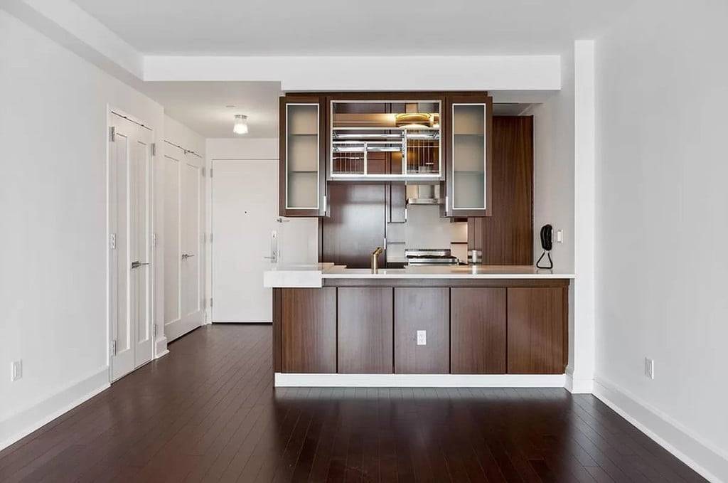 By far the nicest one bedroom apartment at the entire Aldyn complex, apartment 1707 is a like new residence that boasts soothing direct, protected views of the Hudson River from ...