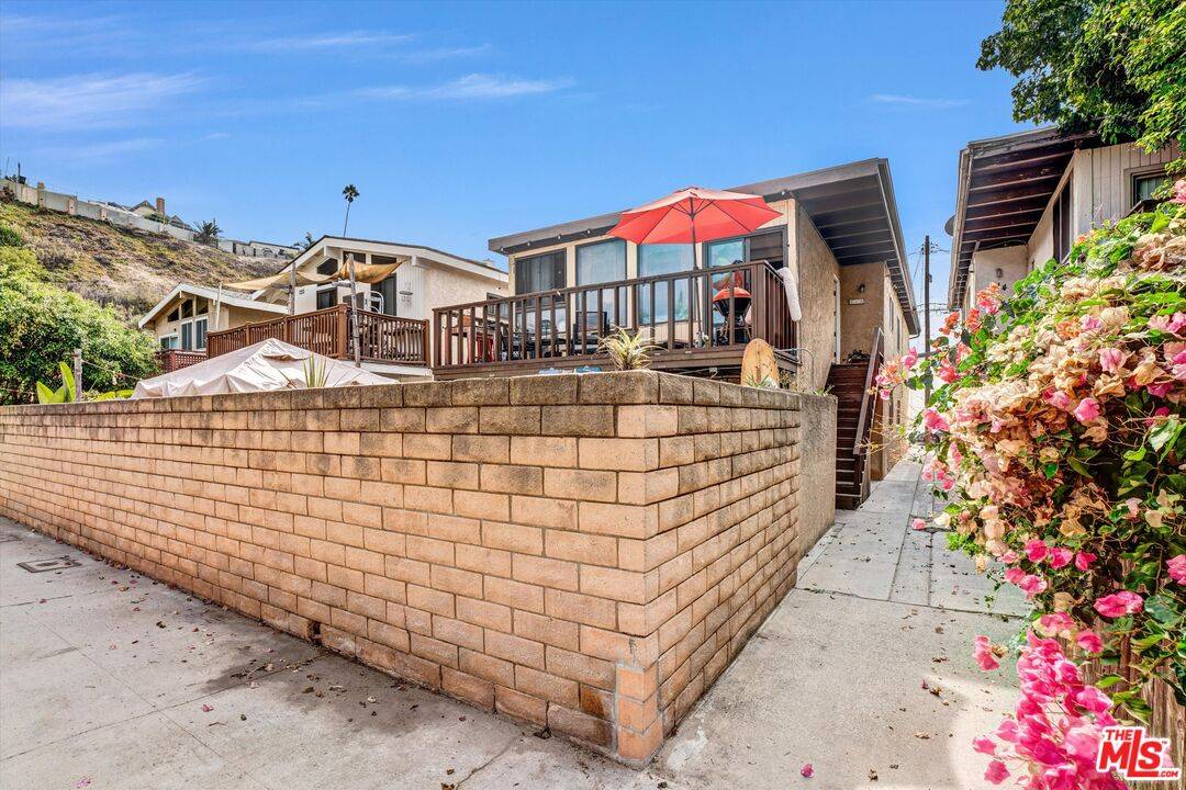 116   Rees St 6BR La