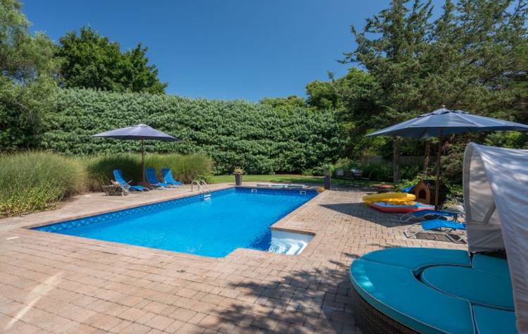 Amazing 4 Bedroom Westhampton Rental With Pool
