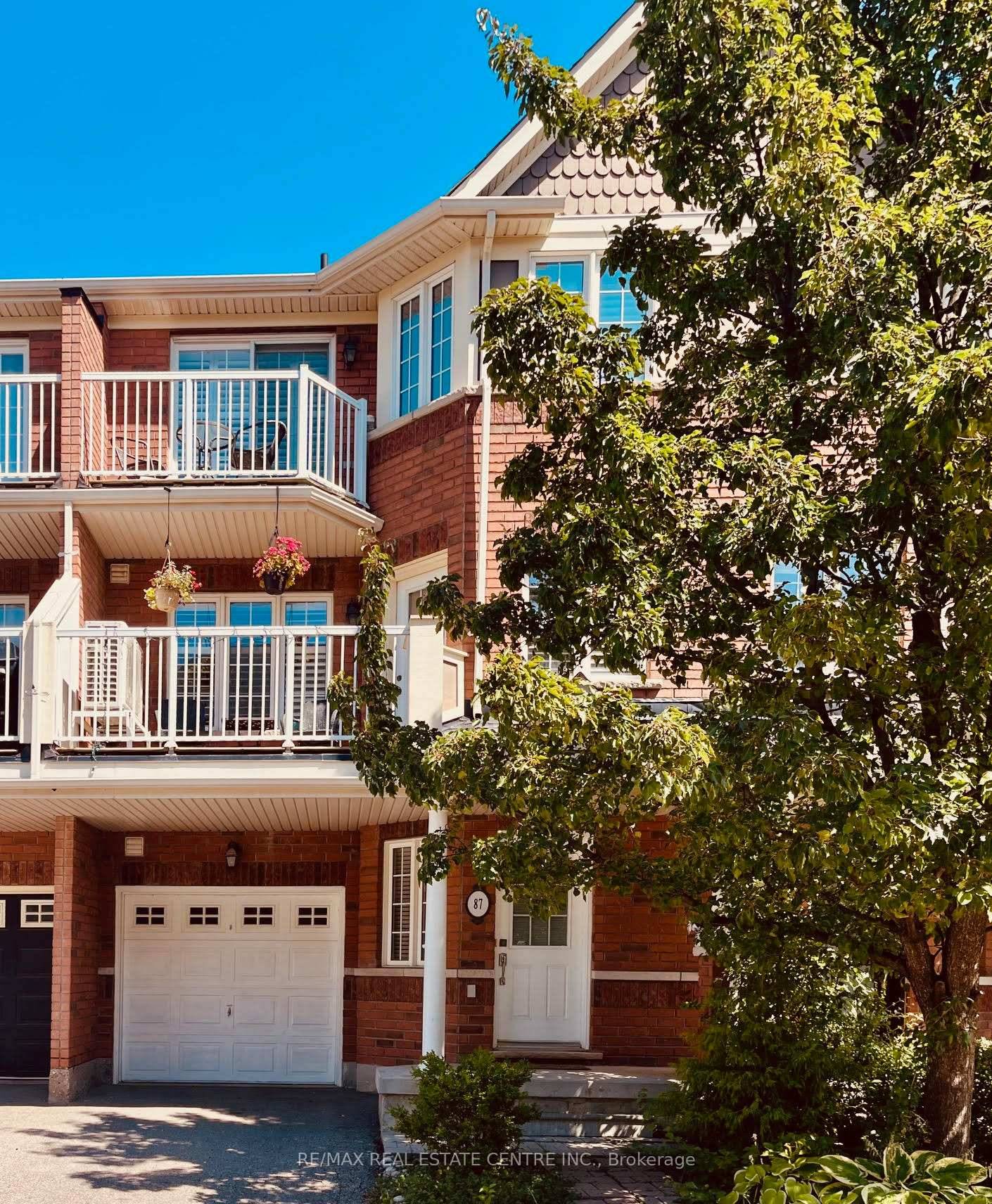 Welcome to 620 Ferguson Drive in Milton, a charming 2 bedroom, 2 bathroom townhouse perfect for comfortable, modern living.