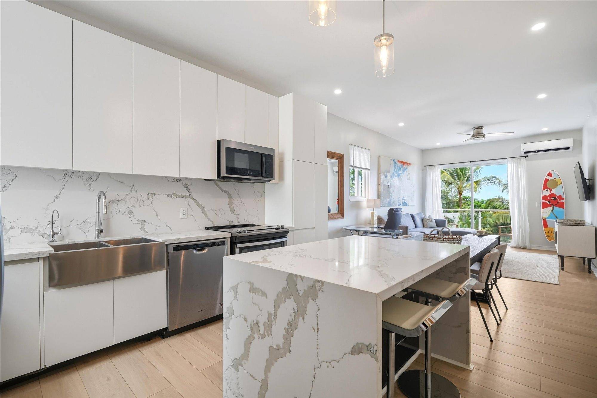 14 MIRAMAR WEST Condo New-Providence