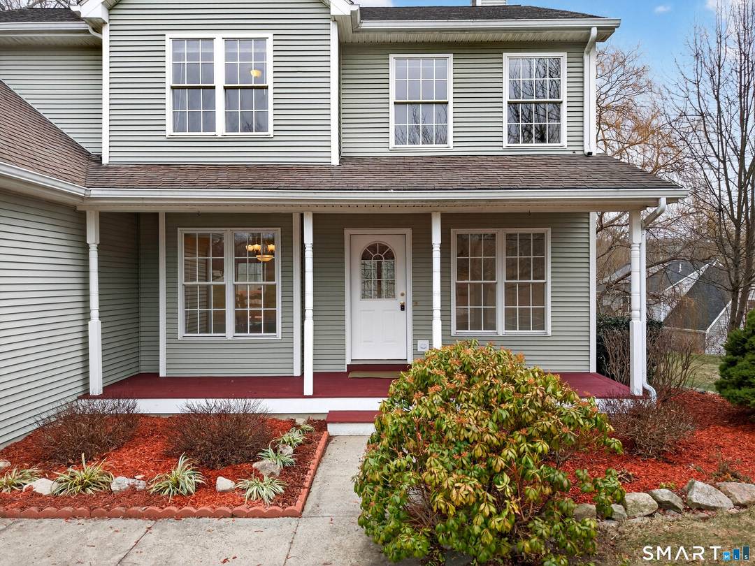 Welcome to 86 Corey Lane, located in a quiet neighborhood just minutes from Niantic's shops and restaurants, McCook Point Beach 1.