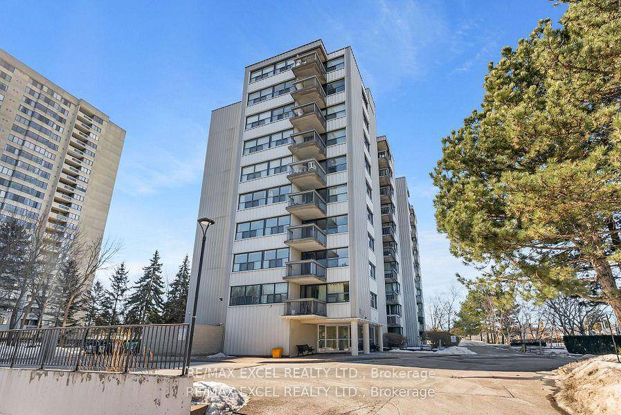 Prime Location. Steps To TTC, Across Bridlewood Mall amp ; L'amoreaux Collegiate Inst.