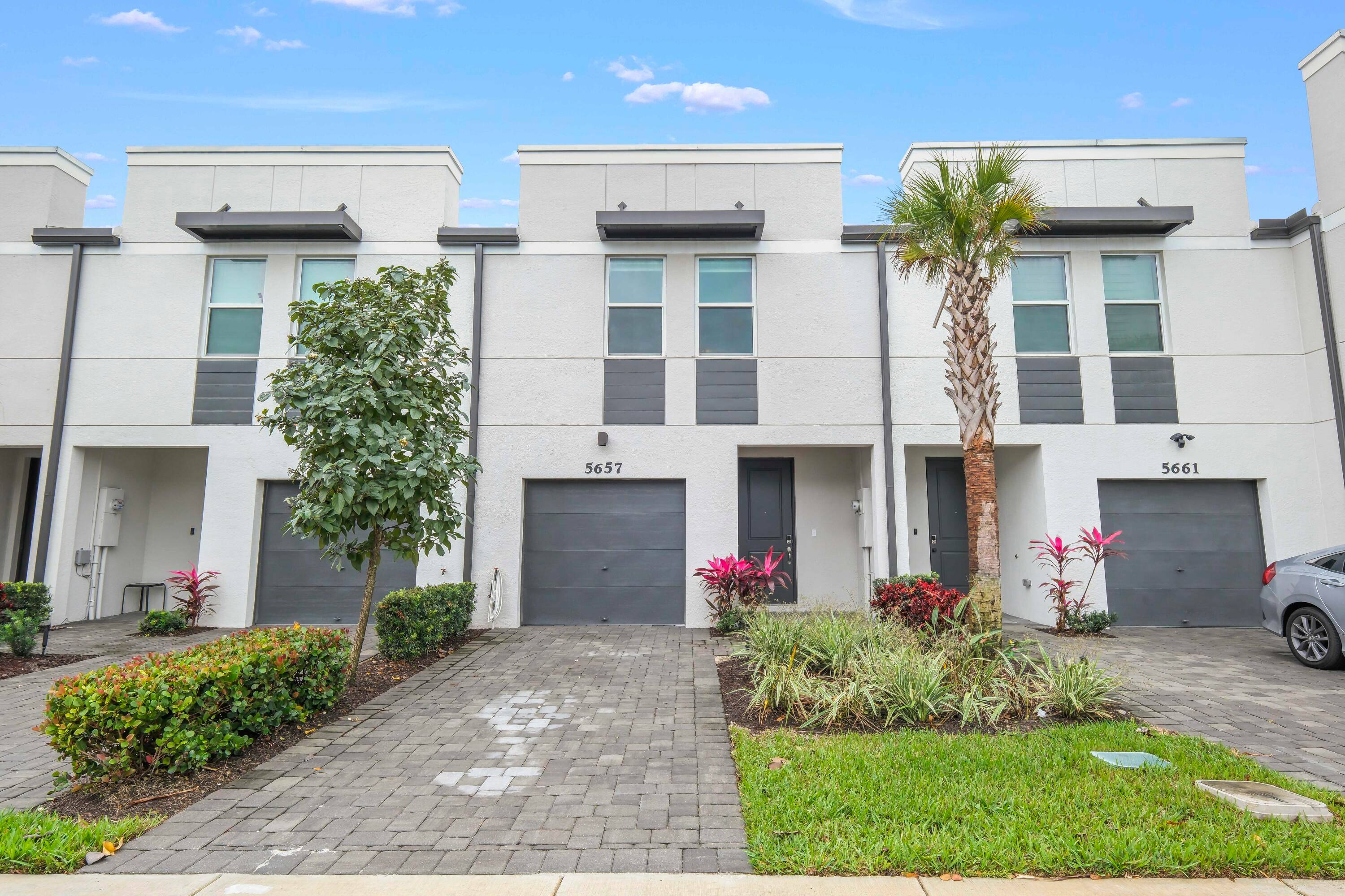 Must see beautiful NEWER spacious townhome in the heart of West Palm finished in Janauary of 2023 !