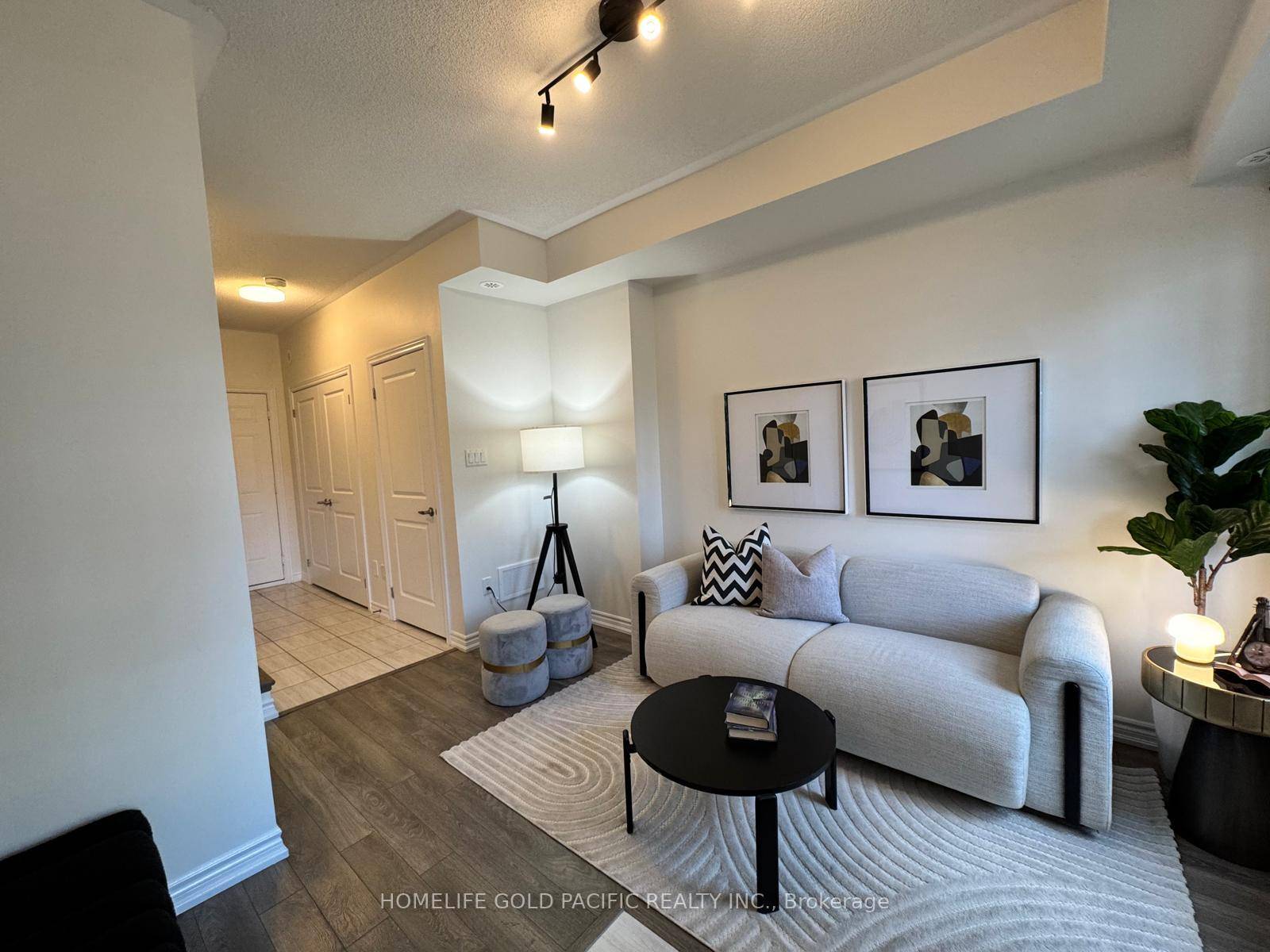 Exceptional Townhome in Prime Cornell Location !