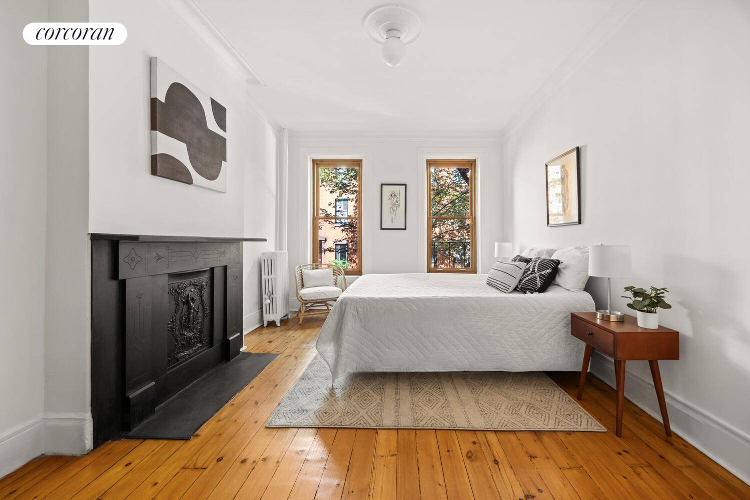 Spacious, Charming and Sunny in Cobble Hill !