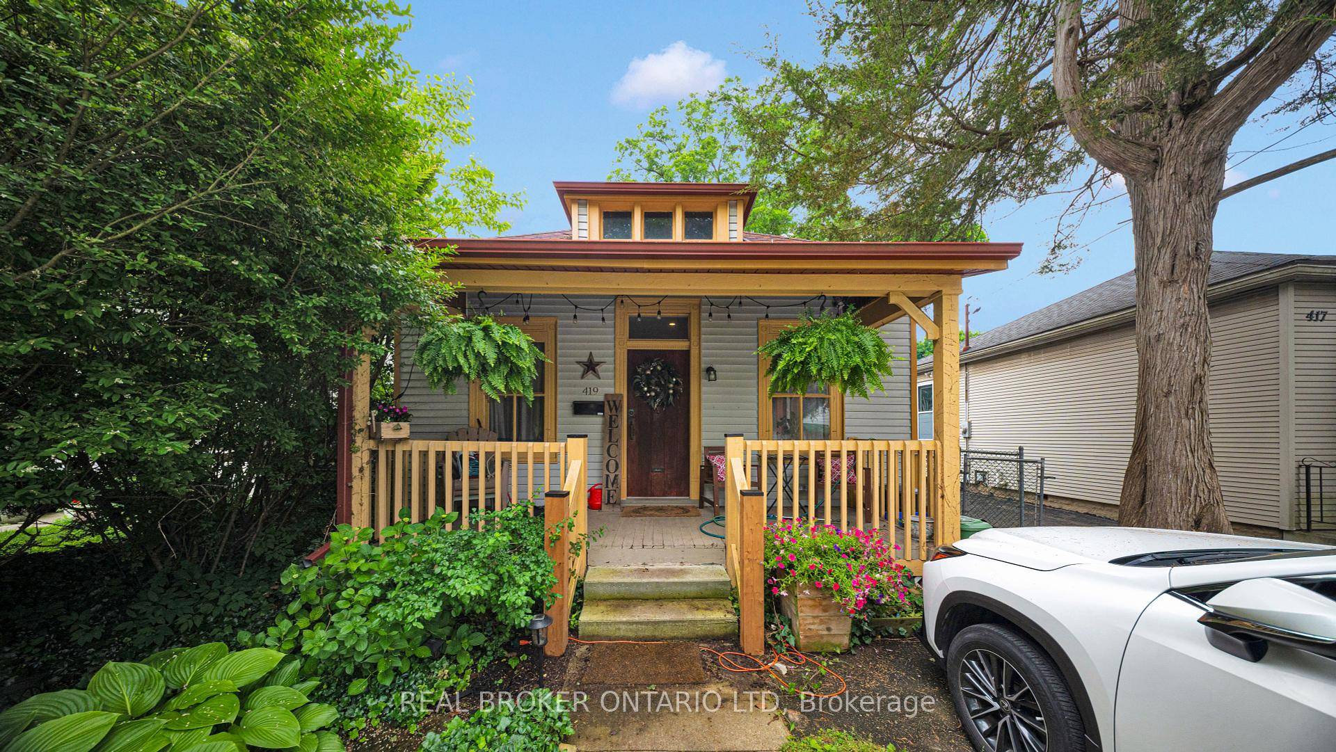 Looking for a comfortable spot in one of Londons most loved neighbourhoods ?