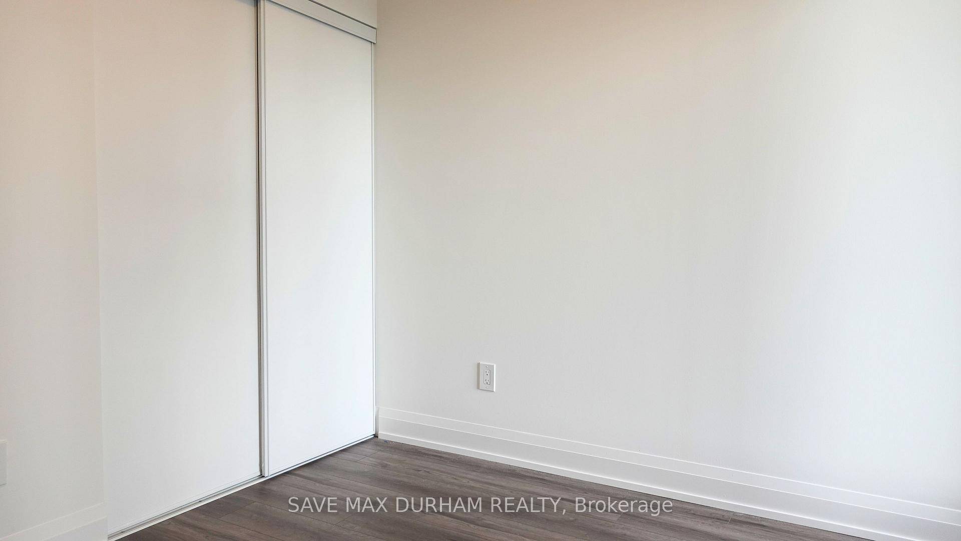 Modern living at Art Shoppe Condos, 20 Soudan Ave !