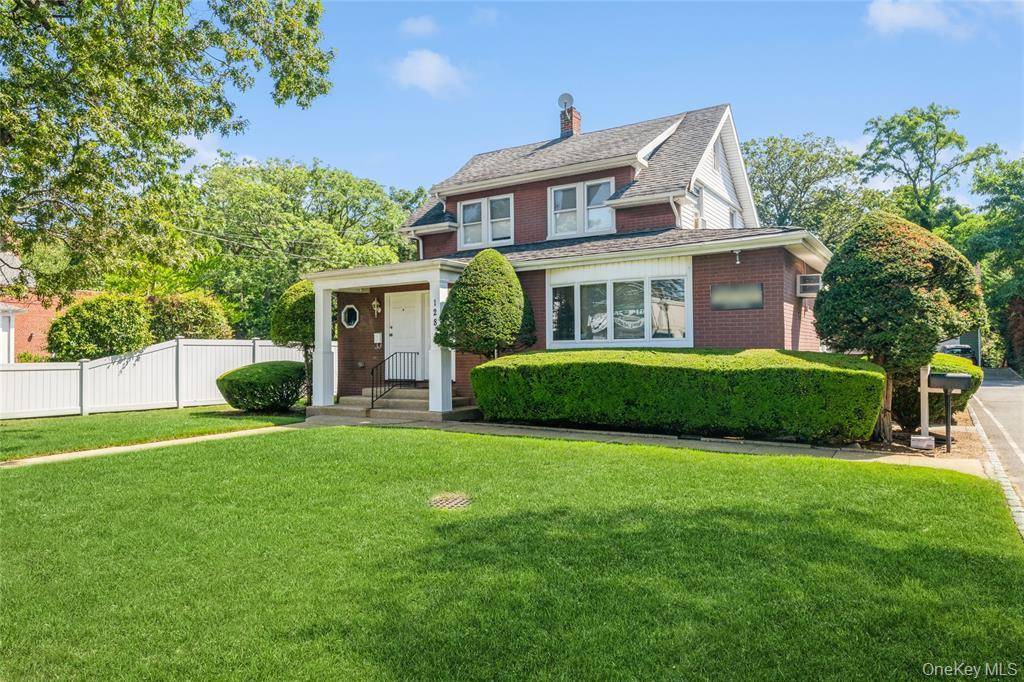 Prime investment or end user opportunity in the heart of Merrick !