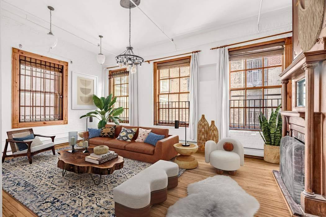 This unique penthouse loft reflects Soho s creative history and offers an exceptional blend of charm, character, and tranquility on one of Soho s best blocks.