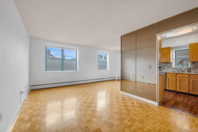 Spacious three bedroom apartment in a beautifully maintained coop located in the most desirable part of Harlem.