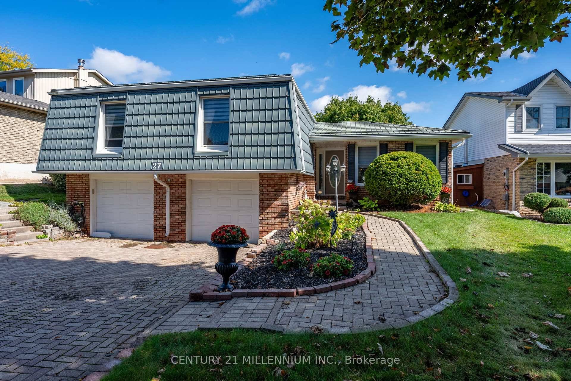 Welcome to 27 Hillside Drive located in the family friendly Marywood Meadows community in Georgetown !