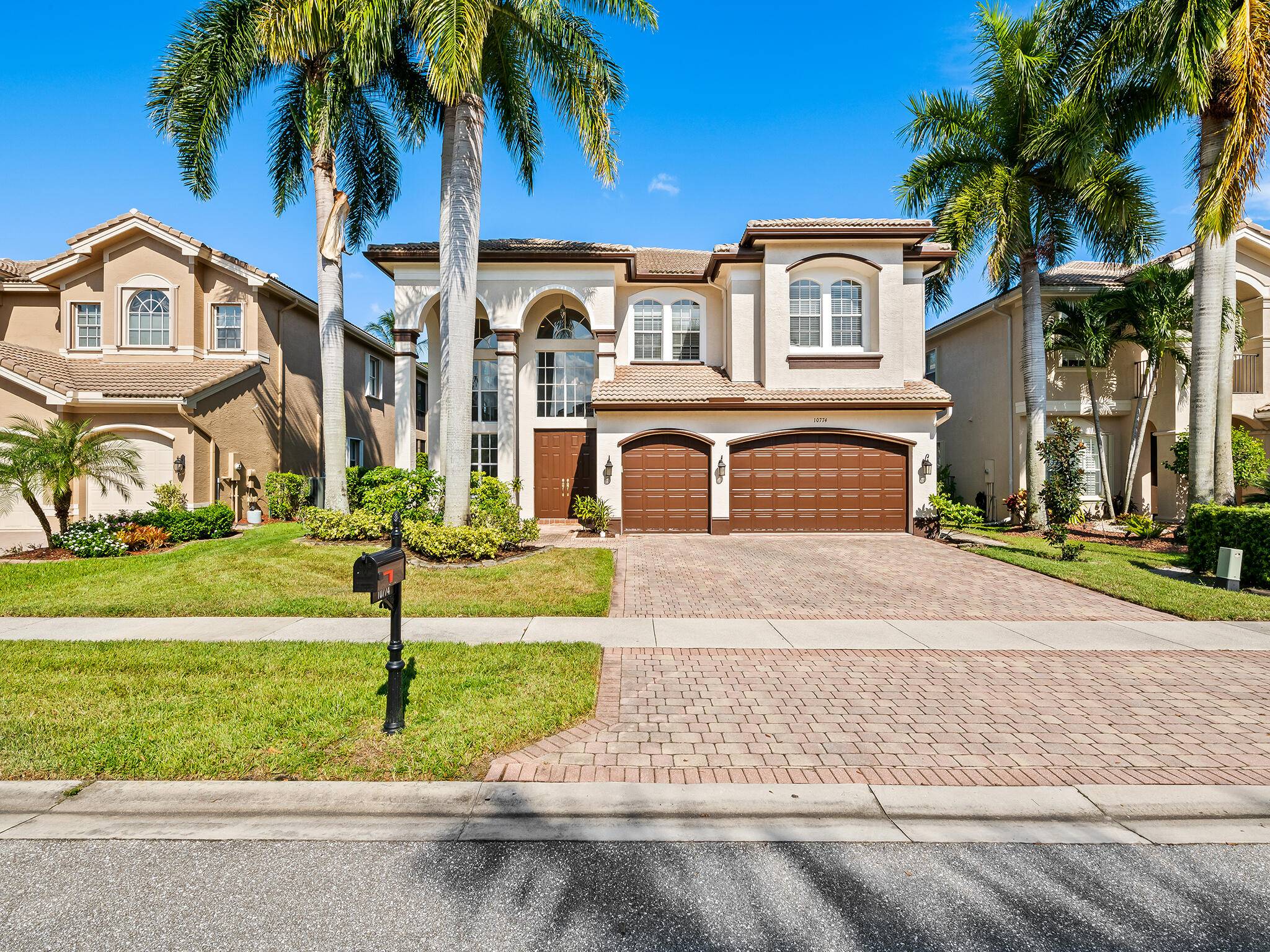 Experience the elegance of this stunning Cascade model, featuring 6 spacious bedrooms, 4 full bathrooms, a 3 car garage, and serene lake views.