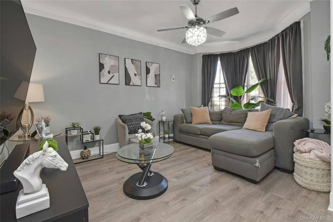 PRICE IMPROVEMENT Beautifully Updated 3 Bedroom Home on a Private Street Step into this gorgeous home featuring three spacious bedrooms and two newly renovated bathrooms.