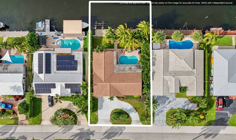 Updated deepwater home 80FT on protected canal 70 FT composite dock and 50 AMP power wide canal !