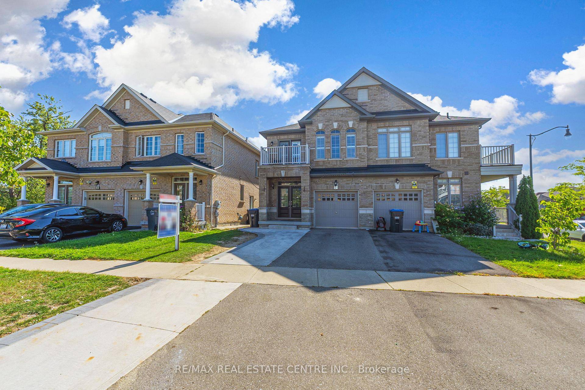 Prime Location in a friendly neighborhood, Semi Detached House, Three good Sized Bedrooms, 9' Ceiling On Main and Upgraded Kitchen with Stainless Steel Appliances, with stylish backsplash, The whole house ...