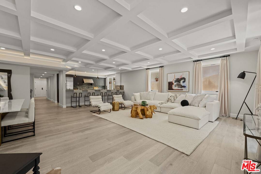1825  Pandora Ave LA
