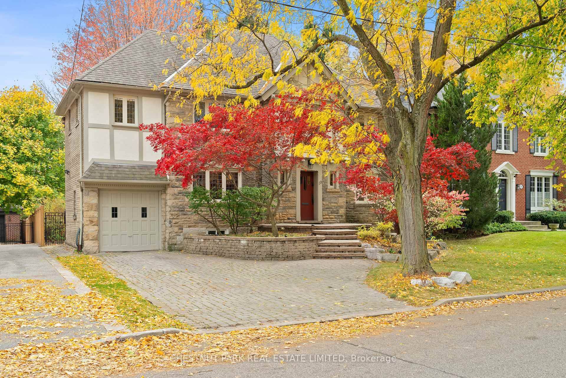 Lovely two storey family home in the heart of Lytton Park.