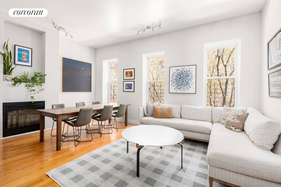 Perched on the top floor of a charming boutique building, Residence 4 at 418 Henry Street is a rare 2 bedroom, 2 bathroom condo with an incredible private roof deck ...