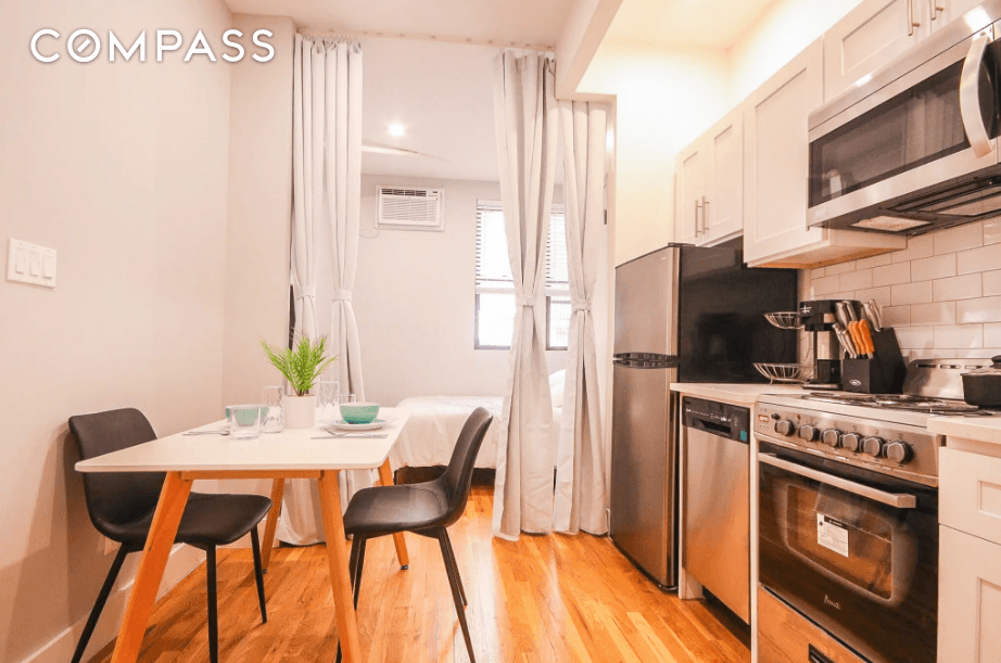 This gorgeously renovated two bedroom, one bath duplex with a private outdoor garden has stainless steel appliances in the modern kitchen, spa like bathrooms, plenty of closet space, duplex living ...