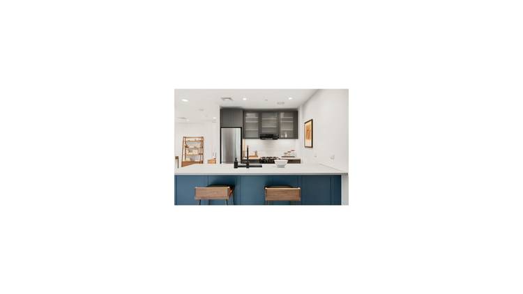 Large one bedroom residence with private balcony !