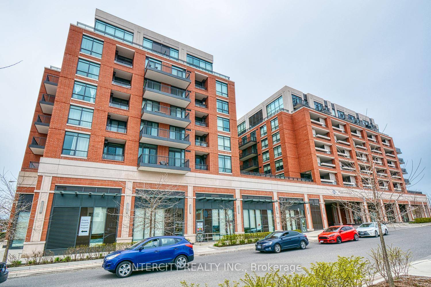 This Treviso Condominium welcomes you to this lower penthouse with beautiful South view and spacious wrap around balconies.
