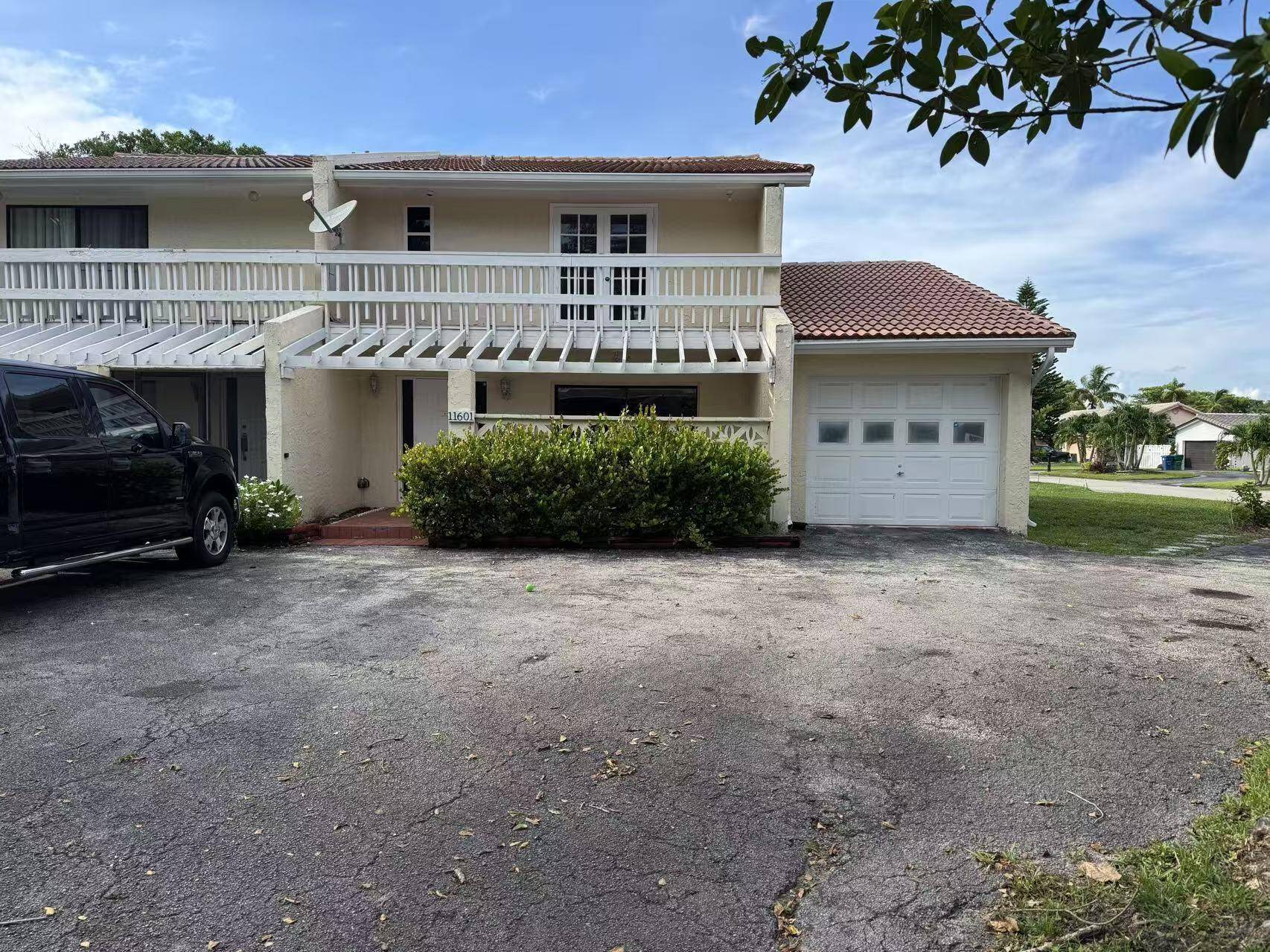 BEAUTIFUL Three bedrooms 2.