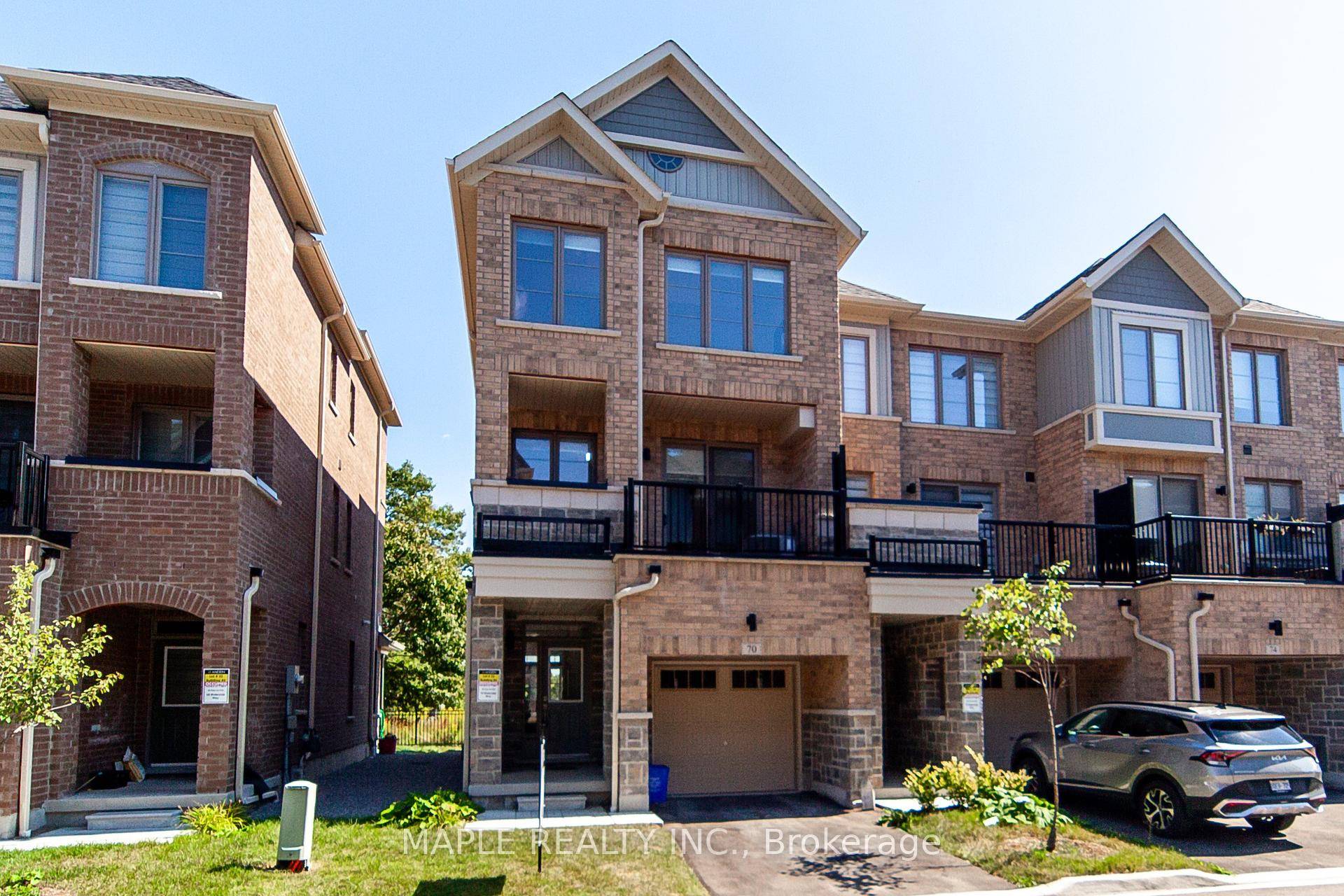 Live steps to Whitbys waterfront in coveted Waterside Villas !