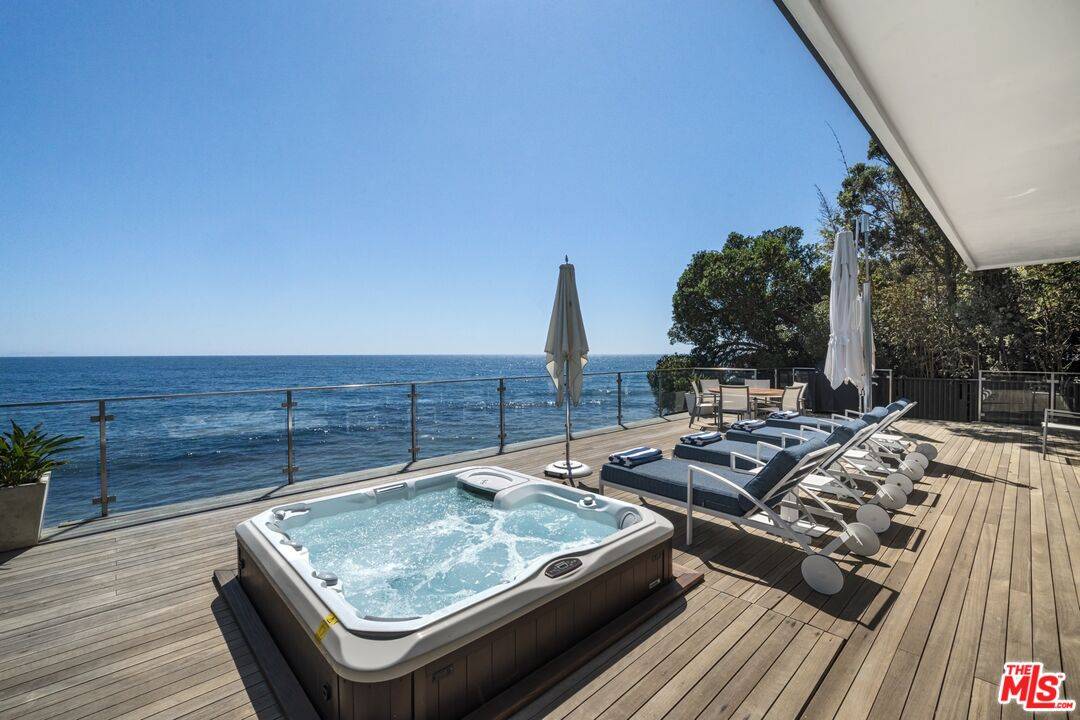 24380 Malibu Rd 4BR Malibu La