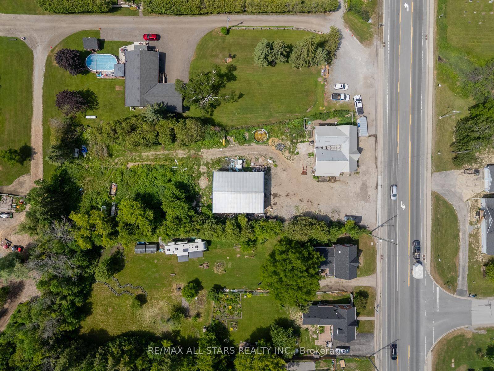 Situated on a high visibility, high traffic corridor, this expansive 125 x 313 ft property offers incredible potential for a wide range of commercial uses.