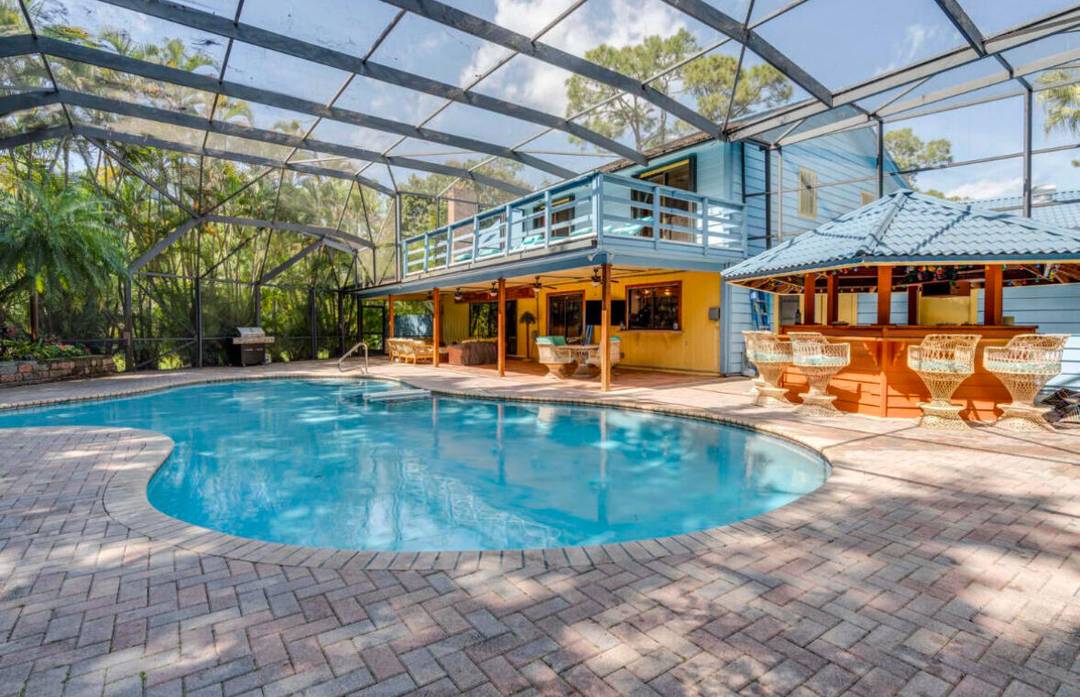 Seasonal Rental Available May 10 October 10 Only.