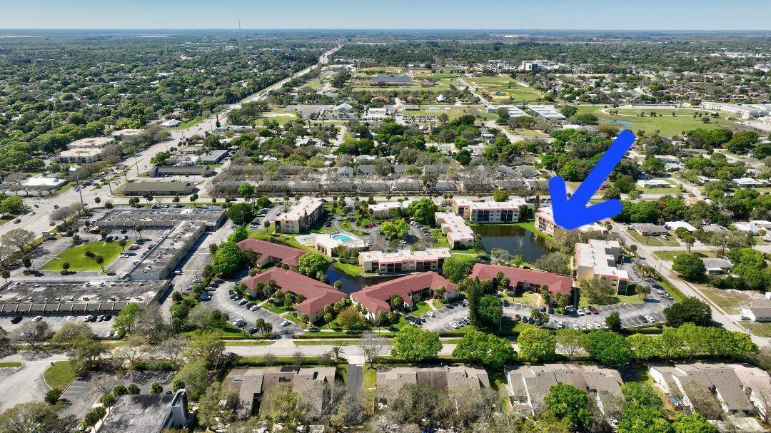 Wow ! What a great price for an Island House Condominium in a gated community.
