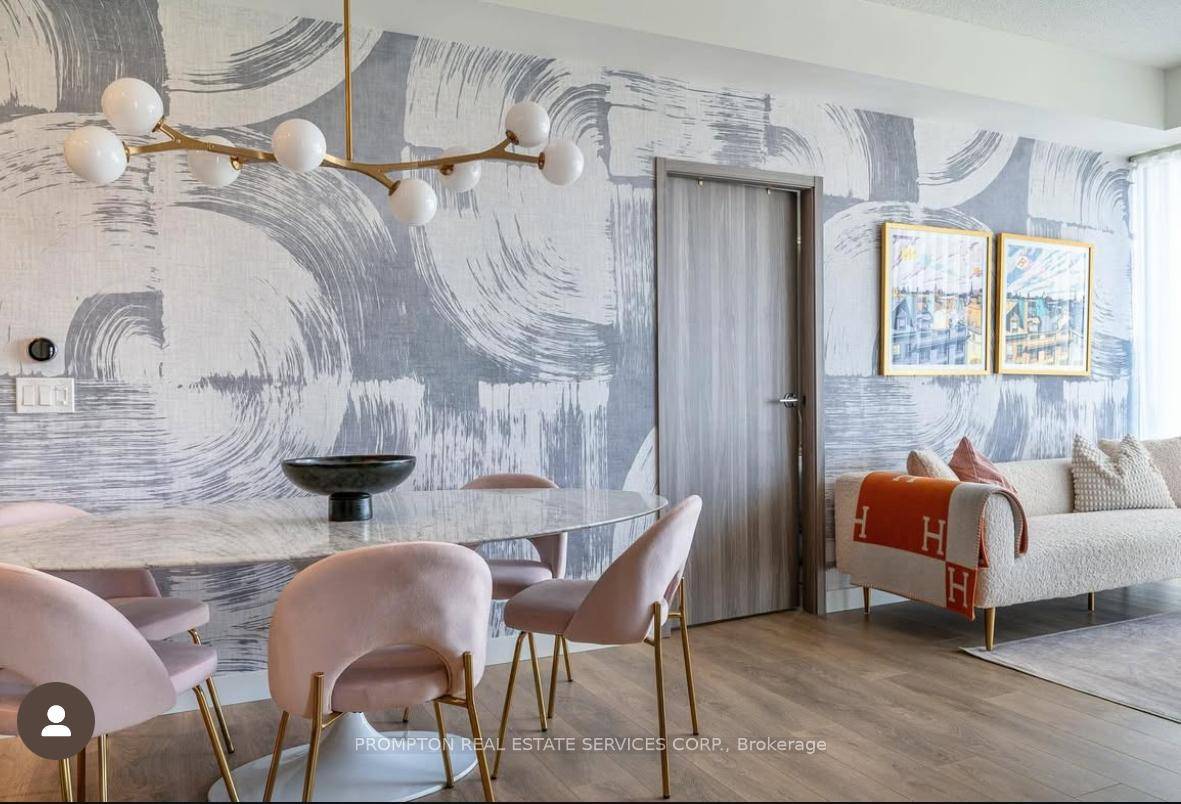 Bright amp ; Modern 2 Bedroom Corner Unit in Prestigious Concord Community North York.